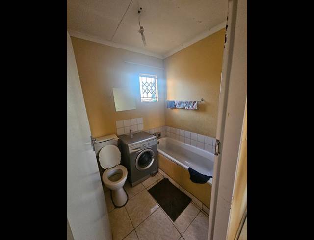 3 BEDROOM HOUSE FOR SALE IN PROTEA GLEN EXT